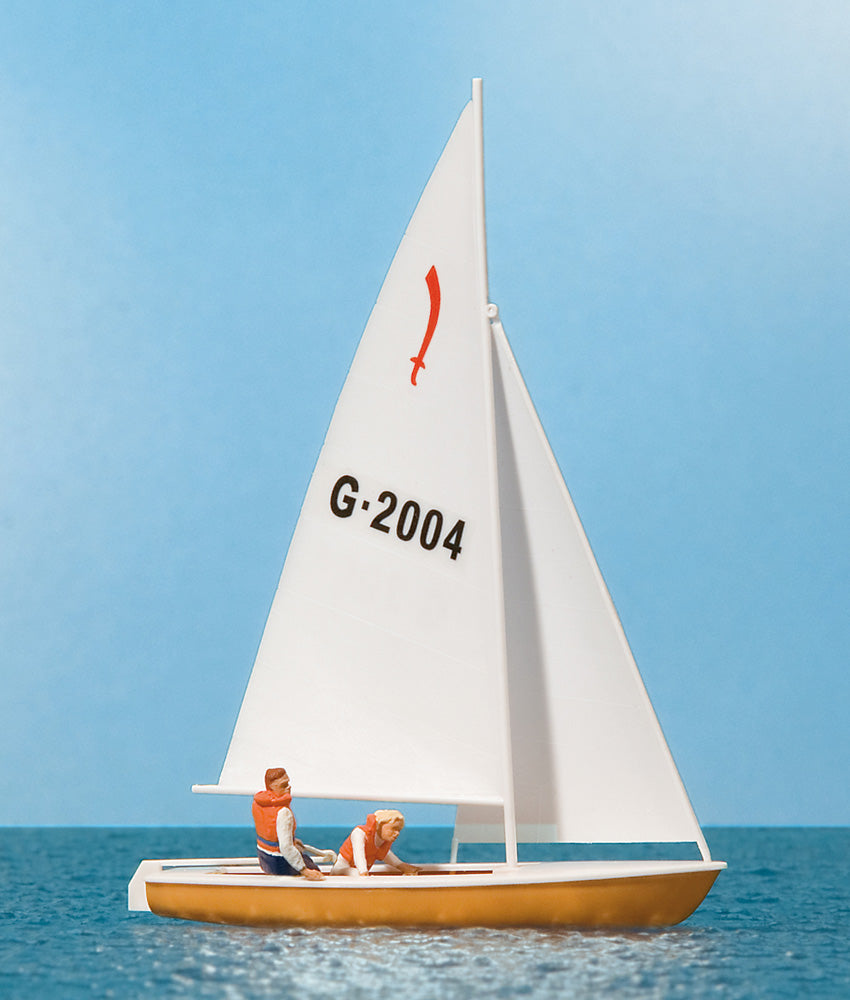 Preiser 10681 HO Scale Korsar Sailboat with 4 Sailors Figure Set