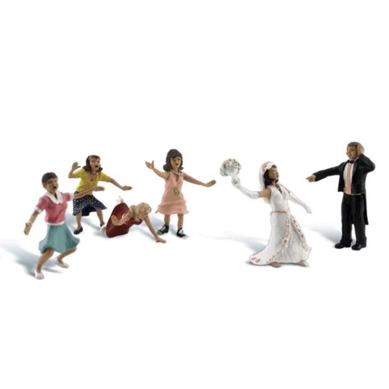Woodland Scenics A1932 HO Train Figures Wedding Bouquet Toss