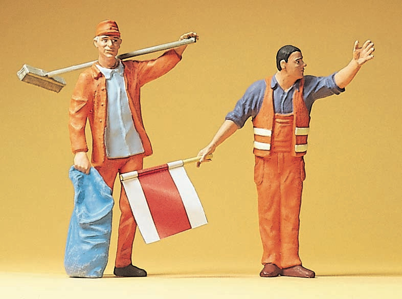 Preiser 45008 G Scale Highway Workers Sweeper & Flagman