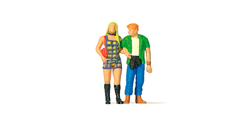 Preiser 28186 HO Scale Walking Couple Figure
