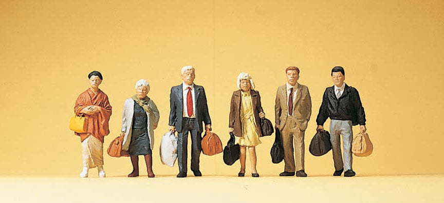 Preiser 10413 HO Scale Foreign Travelers Passenger Figure Set
