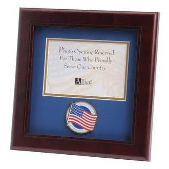 American Flag Medallion Patriotic Landscape Picture Frame 4 by 6.