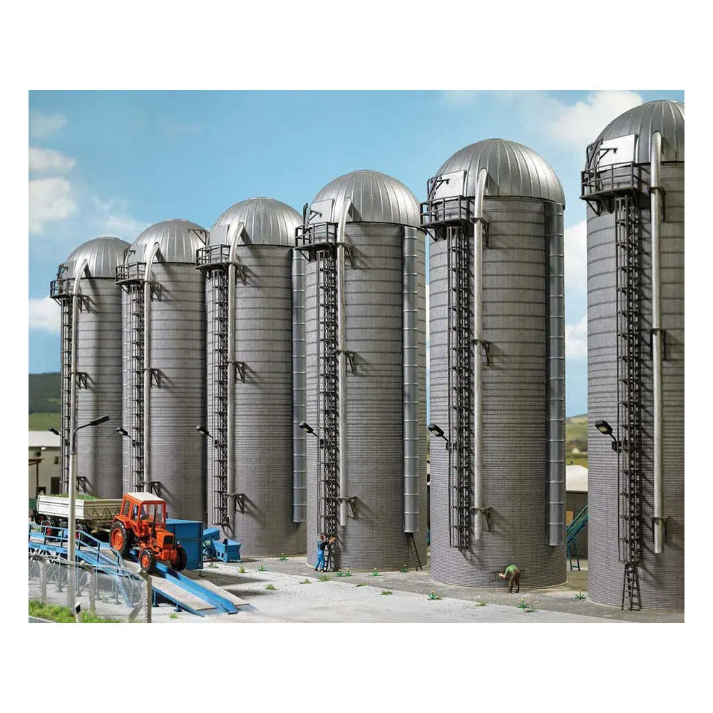 Busch 1913 HO Scale Tall Concrete Farm Silos -- Kit