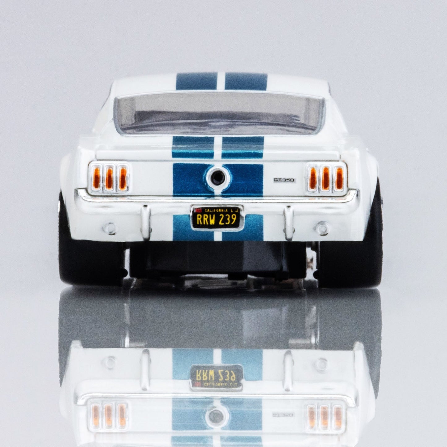 AFX 22068 1965 Ford Mustang Shelby GT350 HO Slot Car AFX22068 MegaG+