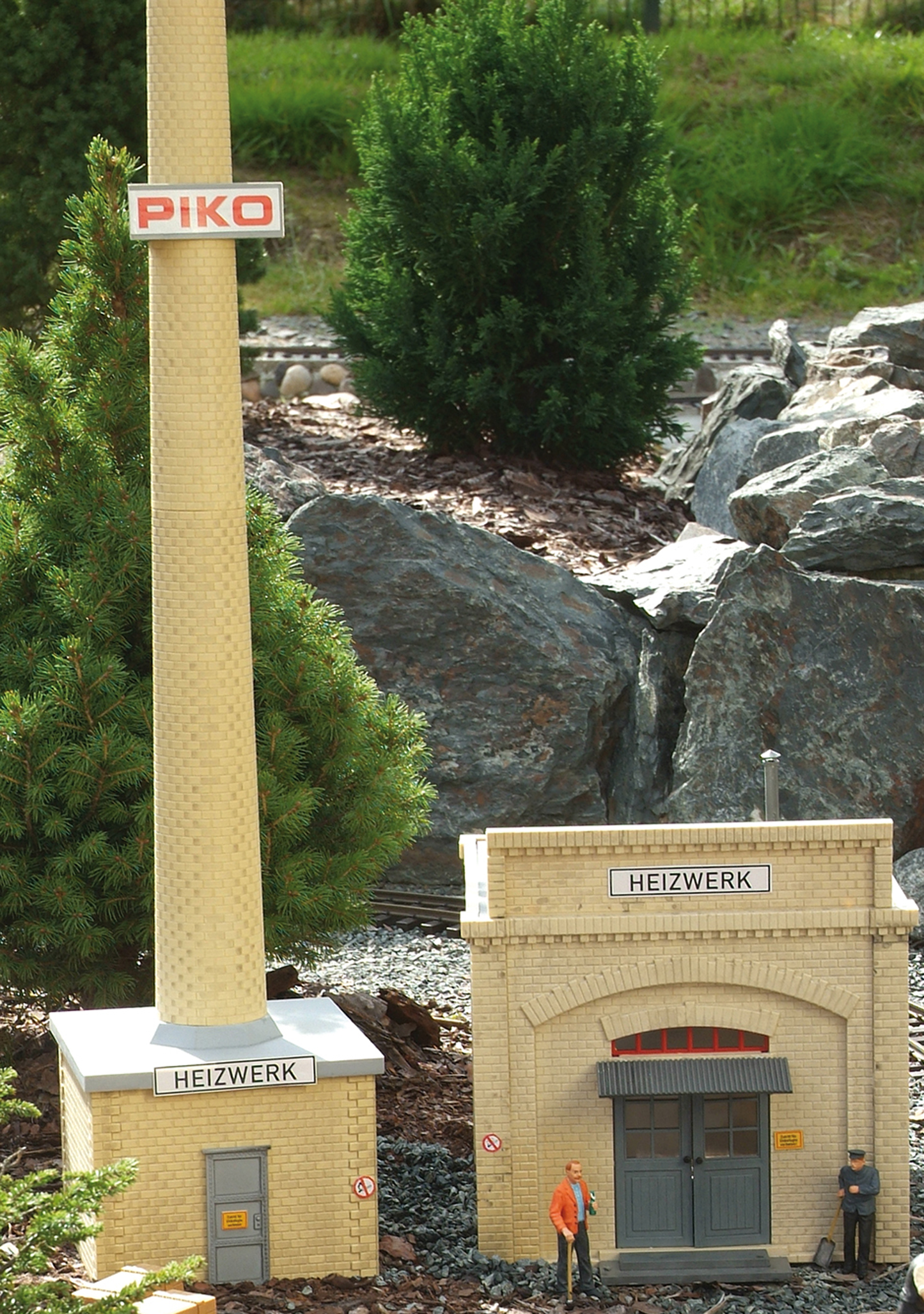 Piko 62018 G Scale Power Substation, Building Kit