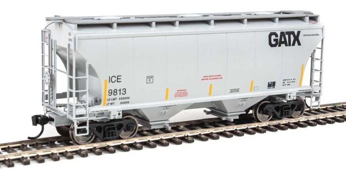 Walthers Mainline 7558 HO Scale 39' Trinity 3281 2-Bay Covered Hopper - Ready to Run -- Iowa, Chicago & Eastern w/GATX Logo #9813