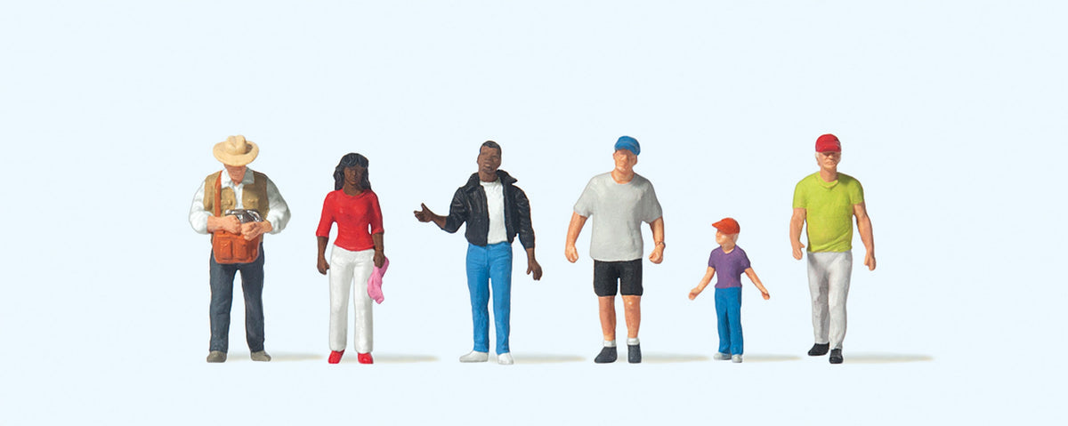 Preiser 10793 HO Scale Passers By Set 1 Figure Set