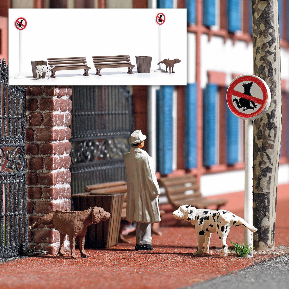 Busch 7895 HO Scale Peeing Dogs Action Set, Signs & Benches