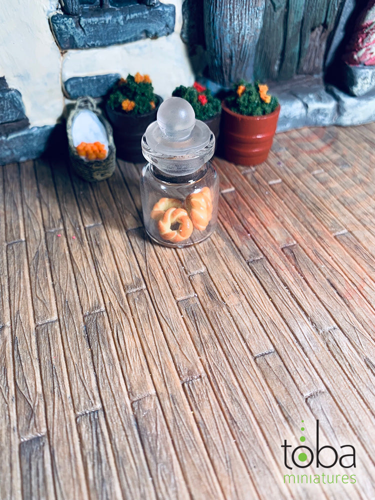 Toba Miniatures 1074 1/12 Scale Bread Jar with Braided Rings (1)