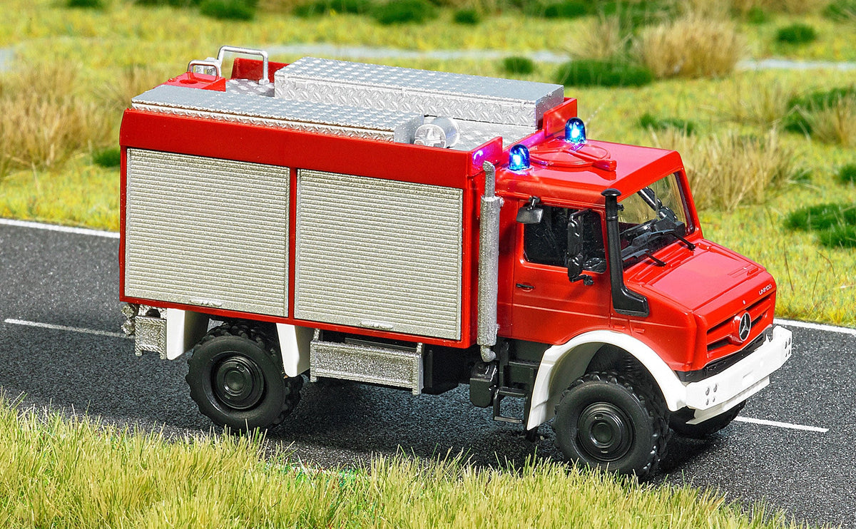 Busch 5599 HO Scale Unimog U 5023 Fire Truck w/Lights, Assembled