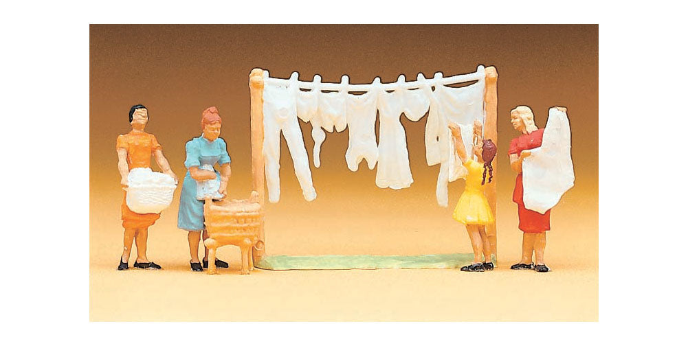 Preiser 14050 HO Scale Women Hanging Laundry Figures (4)