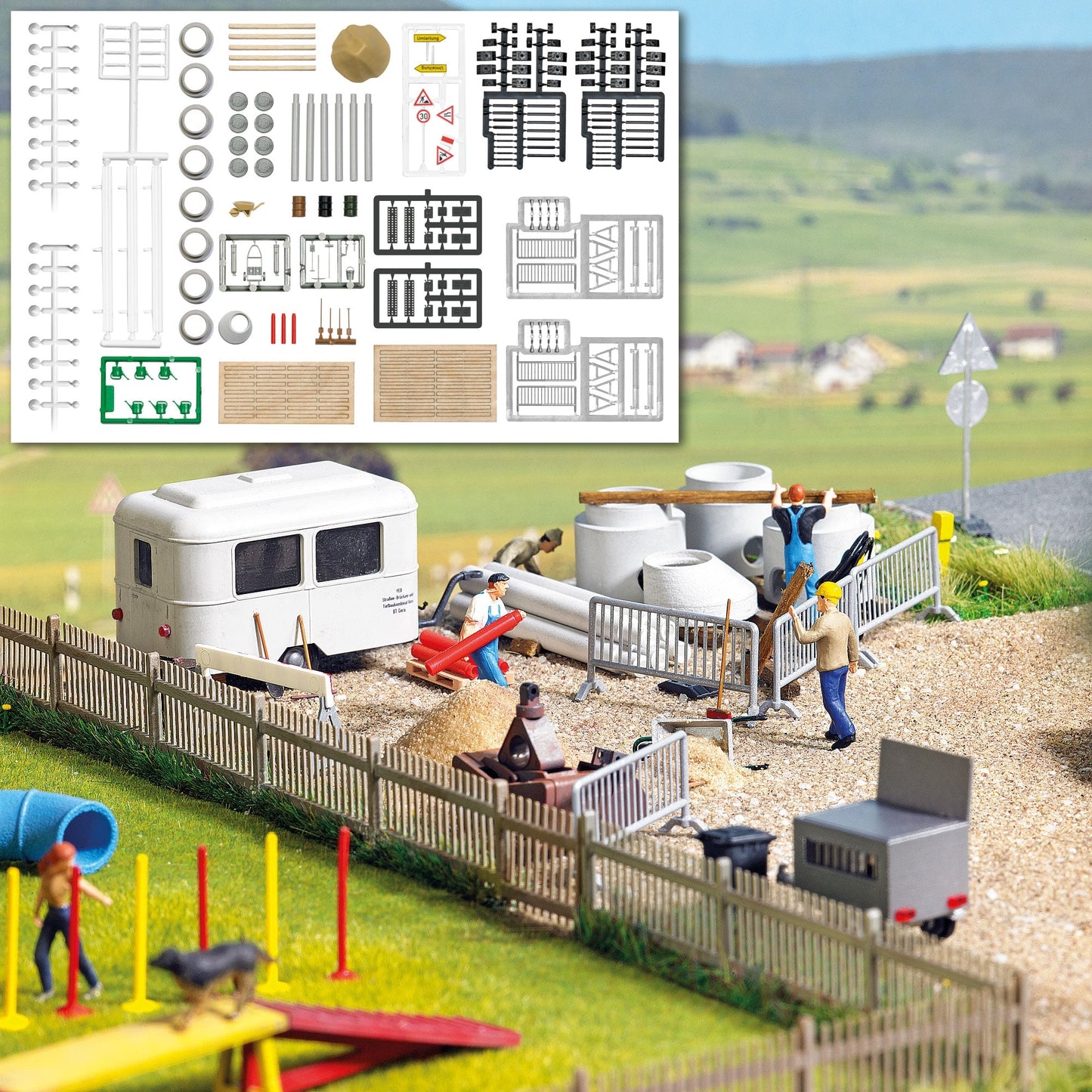 Busch 1044 HO Scale Road Construction Detail Set Kit