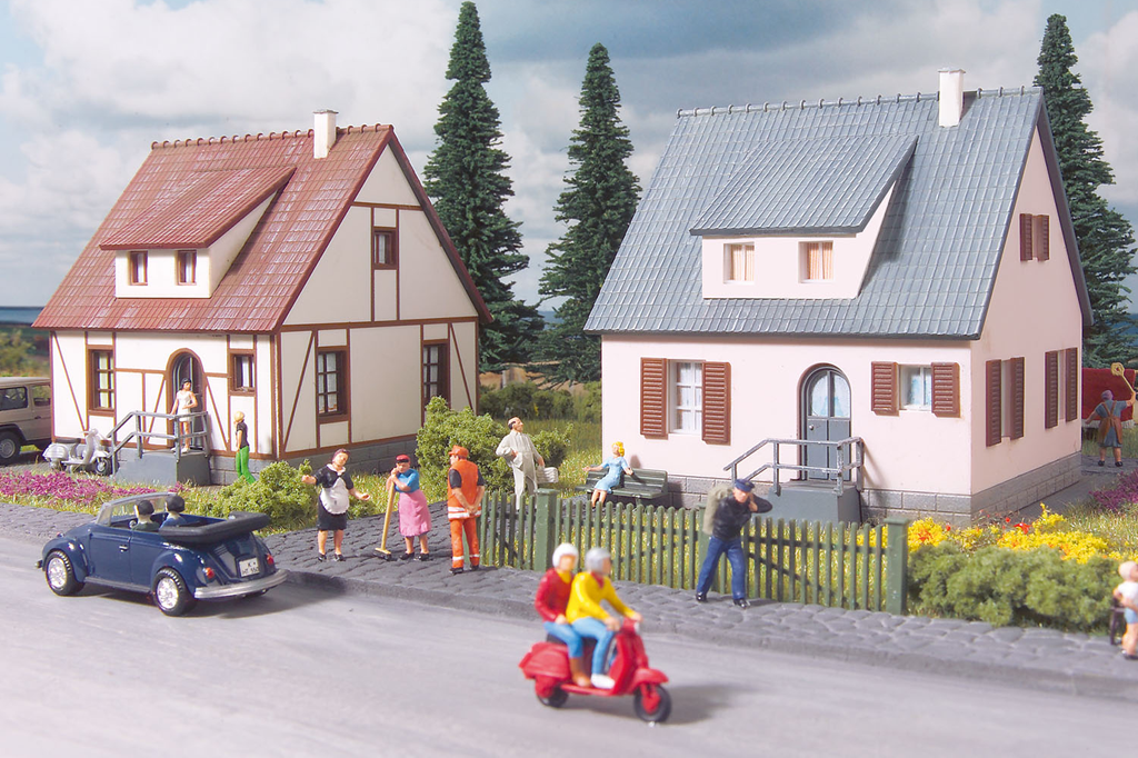 Piko 61145 HO Scale Neuburg Cottages Building Kit