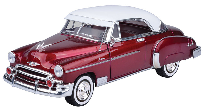 Motormax 73111TC-MR 1/18 1950 Chevrolet Bel Air, Metallic Red