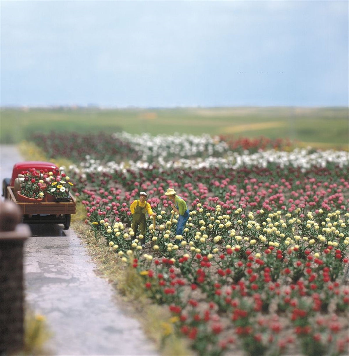 Busch 1205 HO Scale Roses Kit pkg(120)