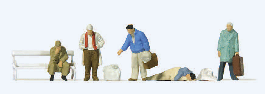 Preiser 14119 HO Scale At the Railway Station Set