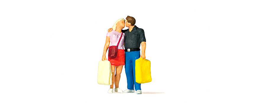 Preiser 28185 HO Scale Kissing Couple Figure
