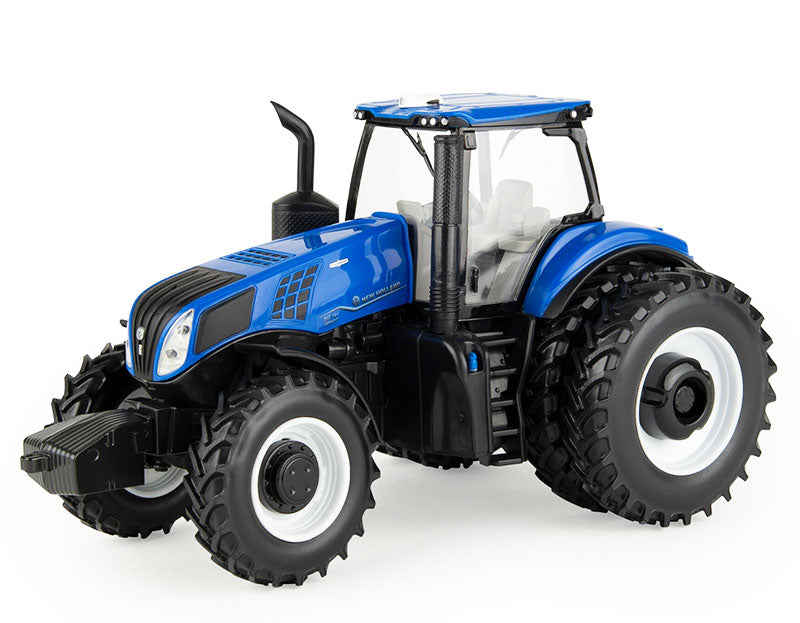 Ertl 13976 1/32 Scale New Holland T8.380 Row Crop Tractor