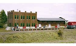 Walthers Cornerstone 933-3009 HO Water Street Freight Terminal Kit