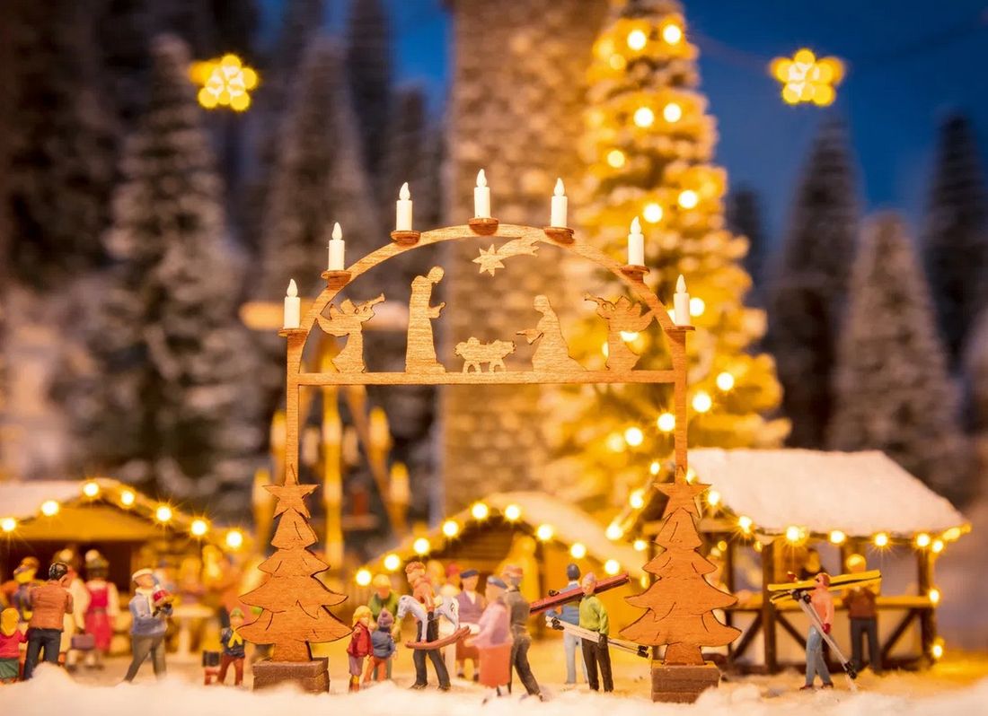 Noch 14681 N Scale Christmas Market Entry Arch Laser-Cut Kit