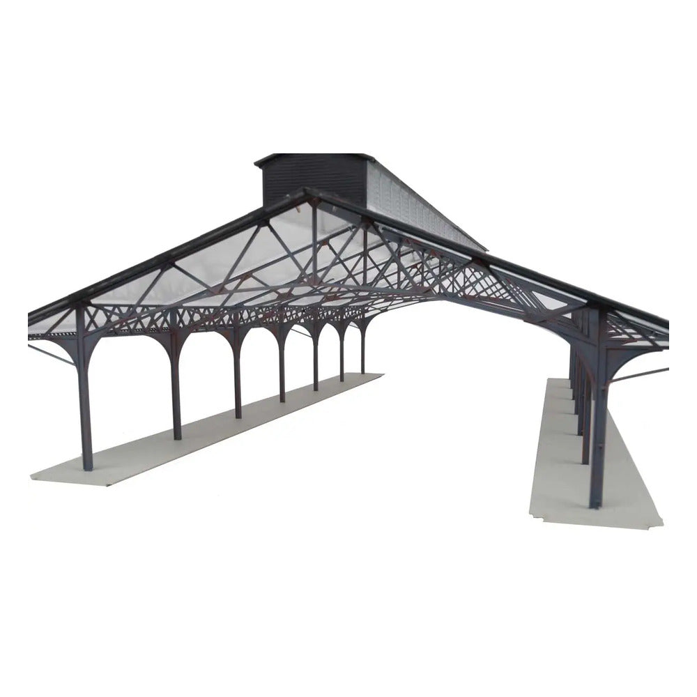 Walthers Cornerstone 933-2984 HO Train Shed with Clear Roof Kit