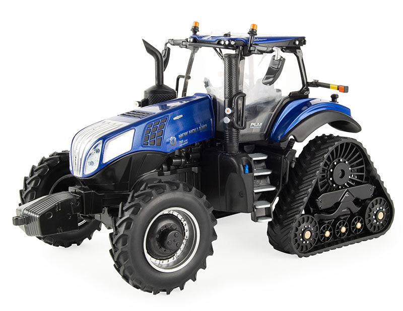 Ertl 13944 1/32 Scale New Holland T8.435 Smarttrax Tractor