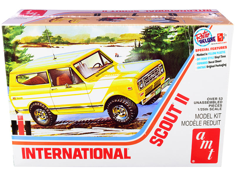 Skill 2 Model Kit IH International Harvester Scout II 1/25 Scale Model by AMT free shipping USA
