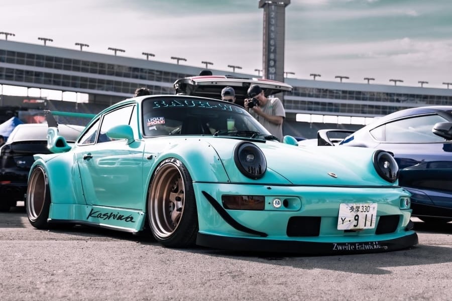 Fast Speed Porsche 964 RWB Tiffany Blue 1:64