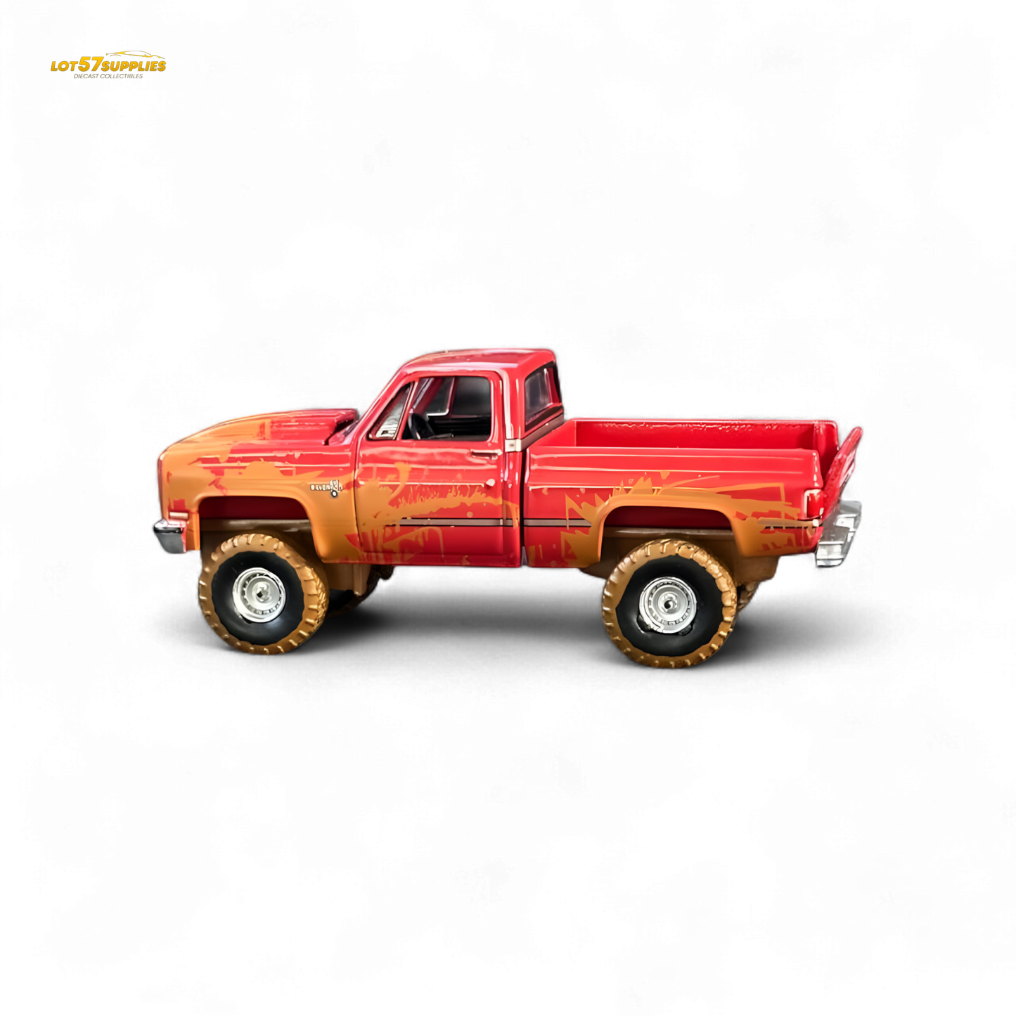 Auto World 1983 Chevrolet Silverado K10 4x4 Muddy Lifted 1:64