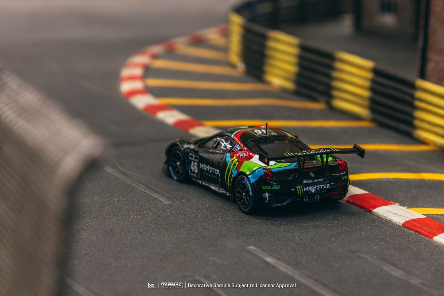 Tarmac Works Hobby64 Ferrari 458 Italia GT3 Blancpain Endurance 2012 V. Rossi 1:64 T64-073-12BGT46M
