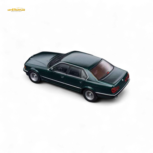 DCM BMW E32 7-Series Sedan Oxford Metallic Green 1:64