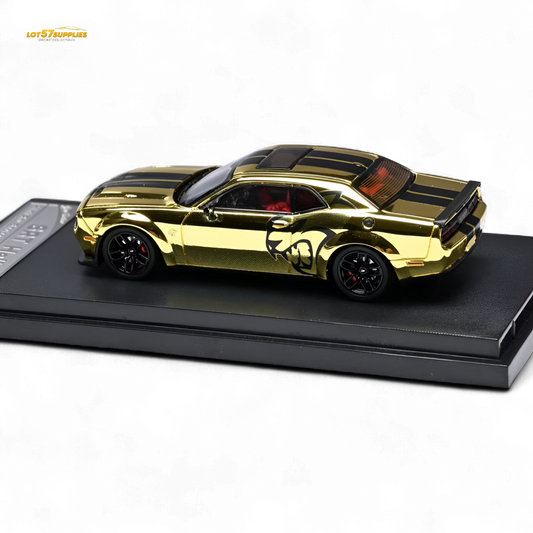 Stance Hunters Dodge Challenger SRT Hellcat Gold 1:64