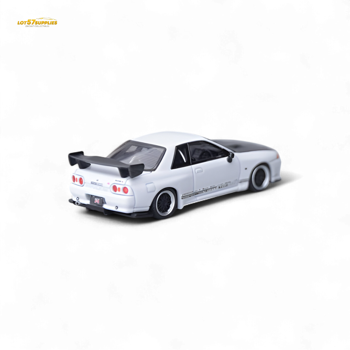Focal Horizon Skyline GT-R R32 Top Secret Modified VR32 White 1:64