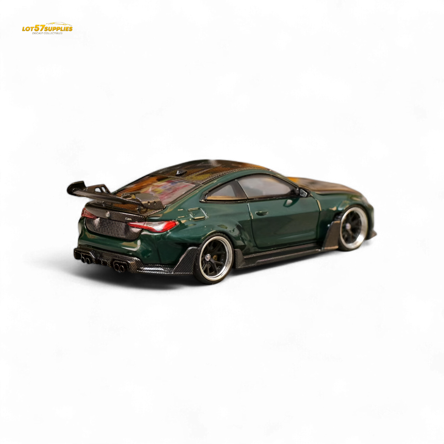 Street Weapon BMW G82 M4 Wide-Body Modified - Cangling Green Carbon Cover Special Edition 1:64