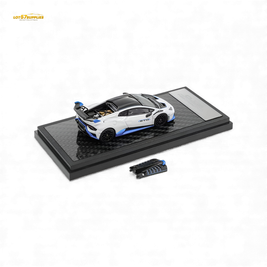LCD Lamborghini Huracan STO White 1:64