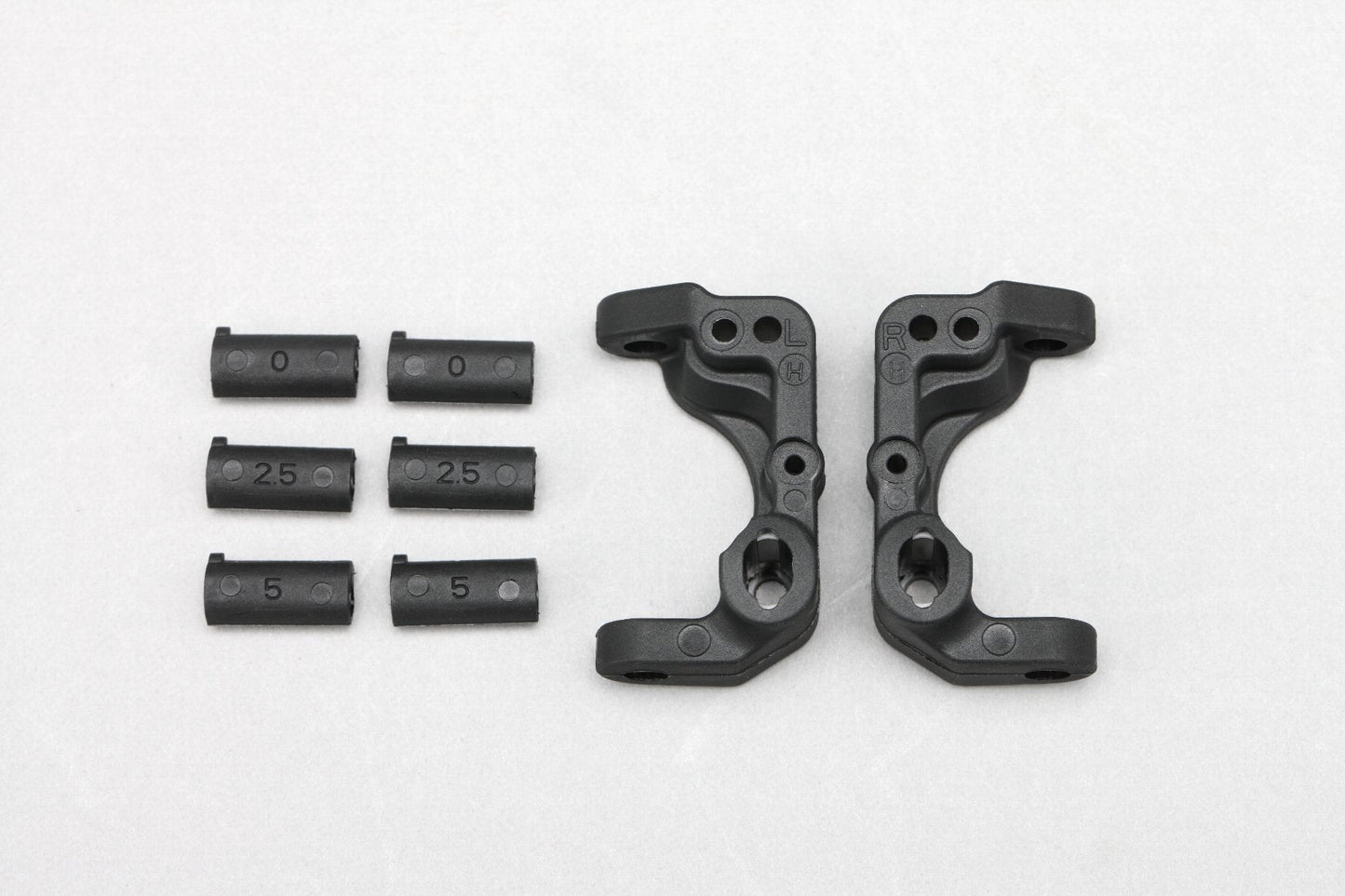 Z2-413H3A Yokomo Front Hub Carrier/Bushing Set (Hard)