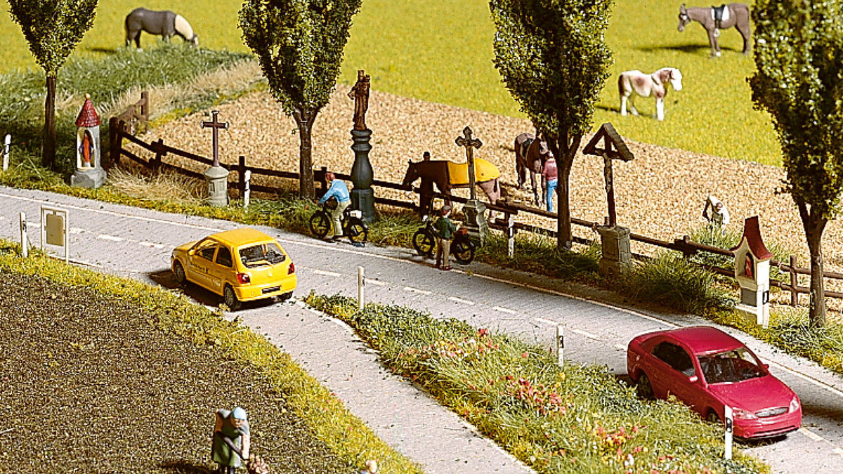 Noch 14870 HO Scale Christian Symbols Accessories Set