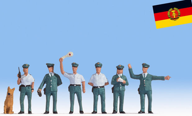 Noch 15076 HO Scale East German Police with Dog Set