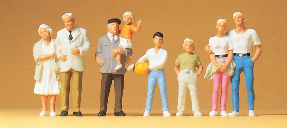 Preiser 65334 O Scale Spectators Figure Set (7 pieces)