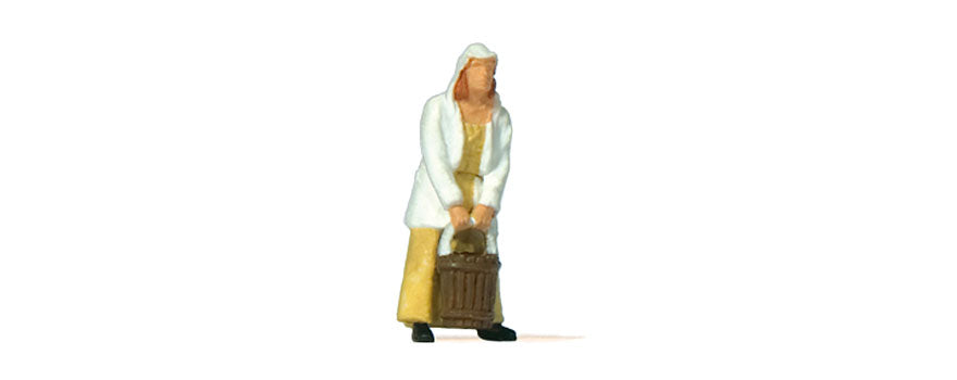 Preiser 28221 HO Scale Fetching Water Figure