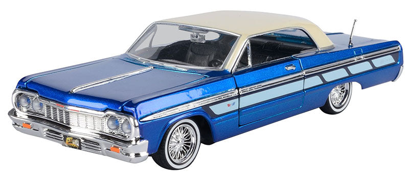 Motormax 79021MBLCR 1/24 1964 Chevrolet Impala, Metallic Blue/Cream
