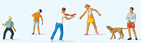 Preiser 10696 HO Scale Outdoor Fun 5 People & 1 Dog
