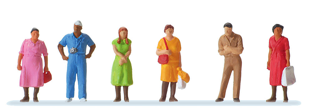 Preiser 14047 HO Scale Standing Passers-By Figure Set