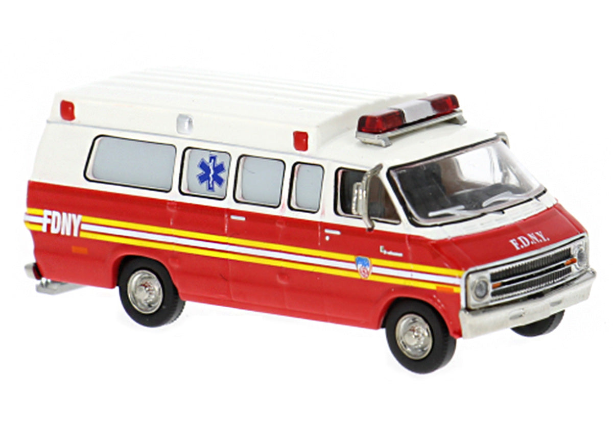 Brekina 18301 1/87 FDNY 1975 Dodge B 200 Ambulance