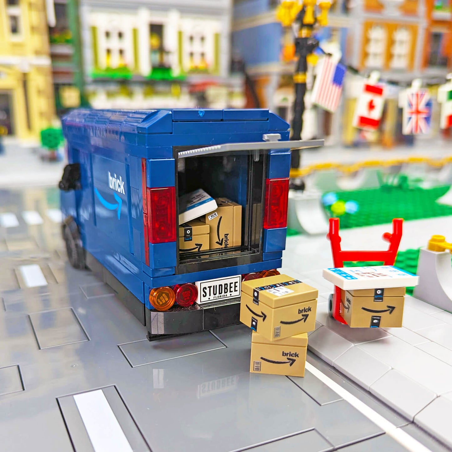 Amazing Shipping Box - Delivery Box - Custom Printed - Made Using LEGO® Parts