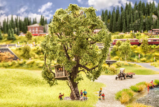 Noch 21765 HO Scale Tree w/Treehouse - Kit -- 5-7/8" 15cm Tall