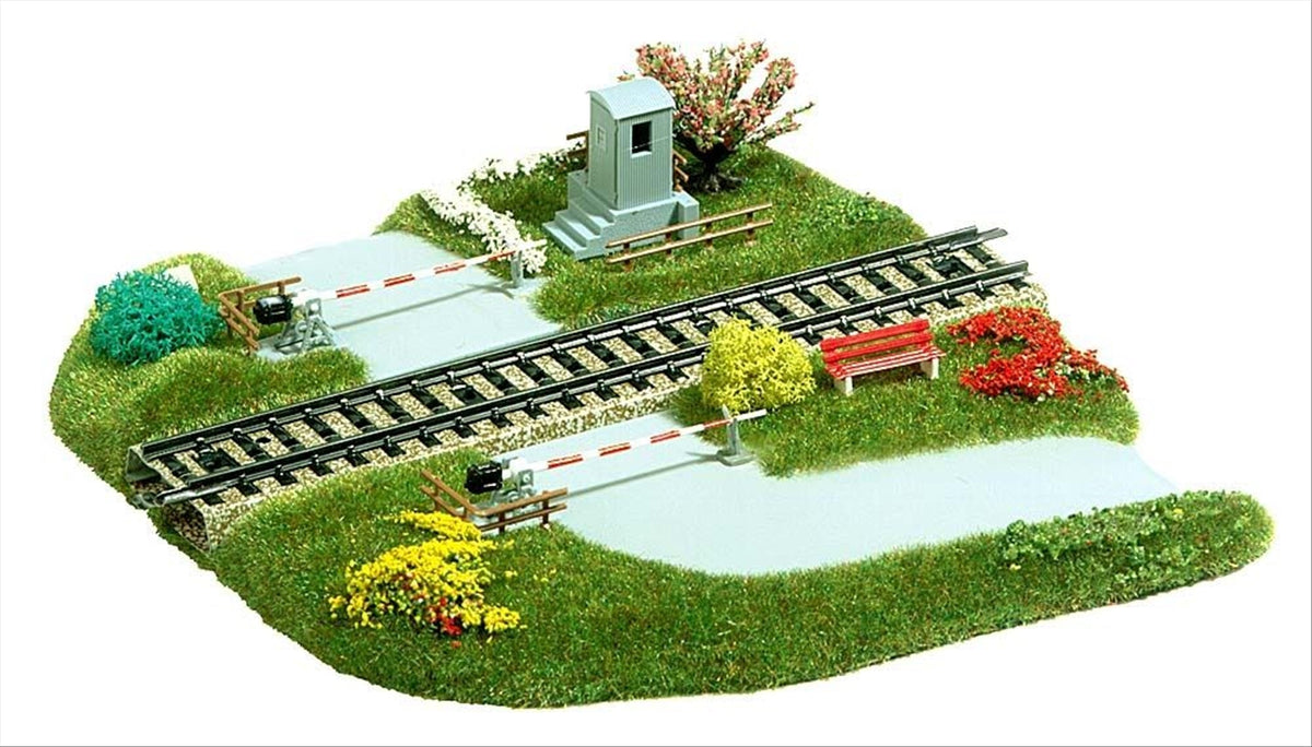 Busch 3210 HO Scale European Grade Crossing with Gates Kit