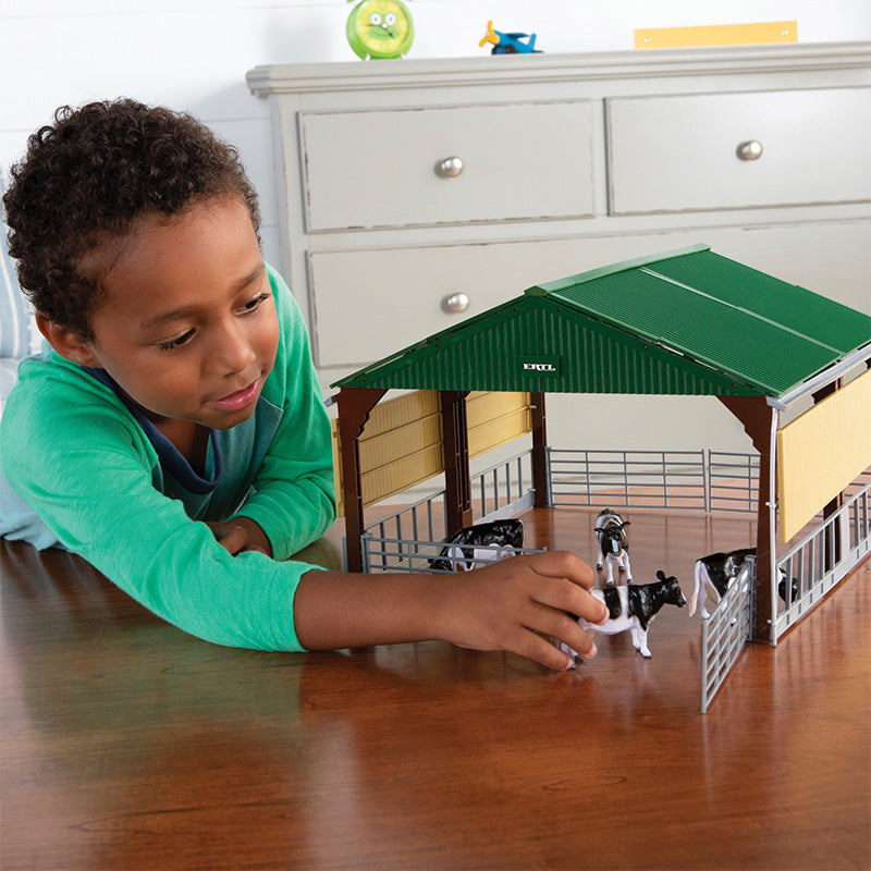 Ertl 47251 1/32 Livestock Building Playset