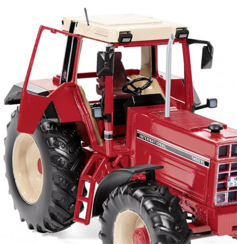 Wiking 077852 1/32 International Harvester IHC 1455 XL Tractor
