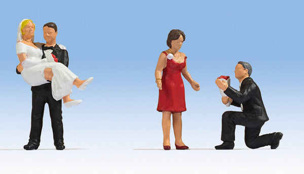 Noch 17880 O Scale Wedding Couple and Proposing Couple -- pkg(4)